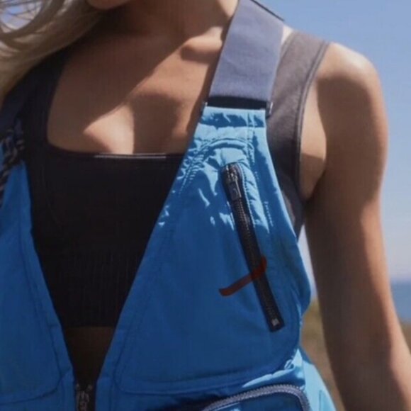 NWT Free People Blue outdoor utility walking running vest - Picture 4 of 7